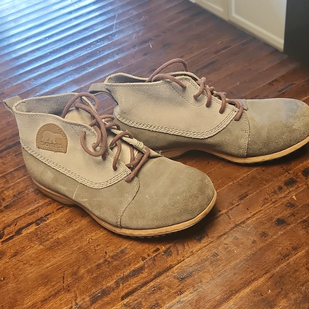 SOREL boots. Size 7.5